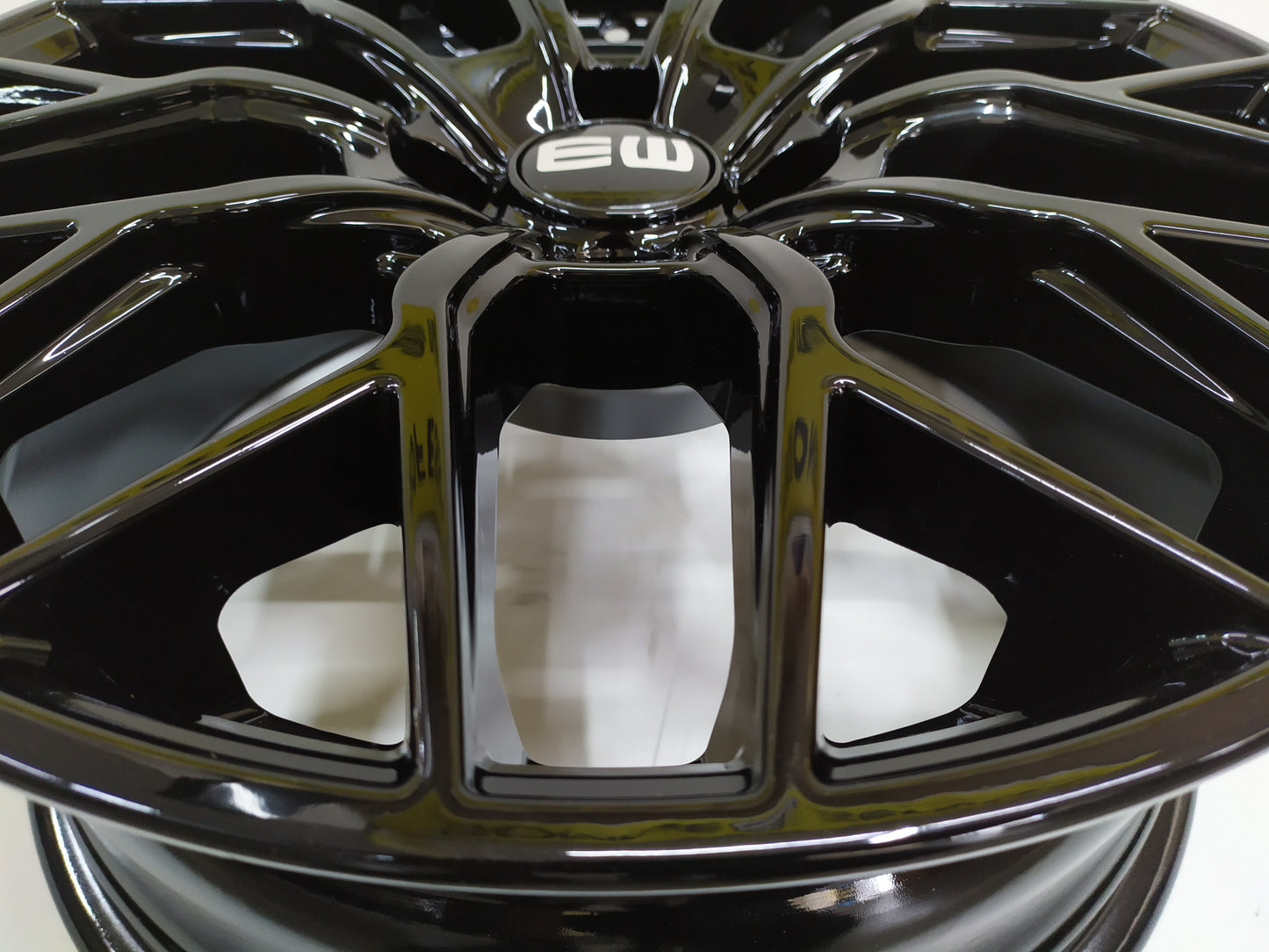 KIT4 Cerchi in Lega VIPERX EW22 da 17 Pollici per FIAT NUOVA 600 - MONDORUOTESRLS