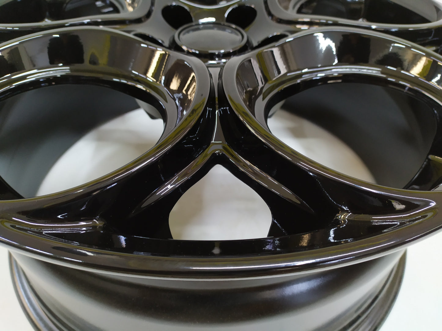 KIT 4 Cerchi in Lega EW24 da 18 Pollici per ALFA ROMEO GIULIA STELVIO TONALE - MONDORUOTESRLS